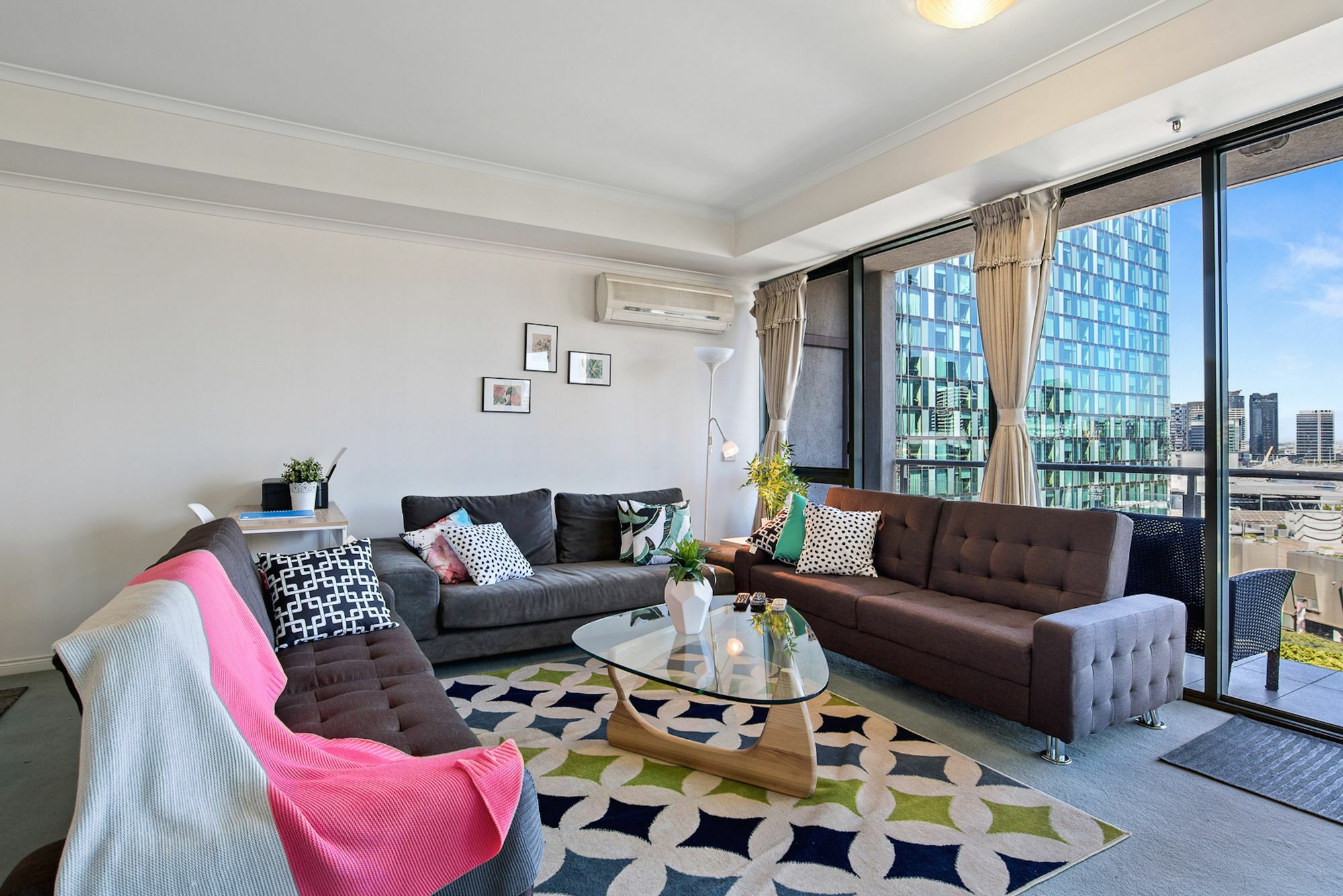 Sanctuary In Southbank Melbourne Exterior foto